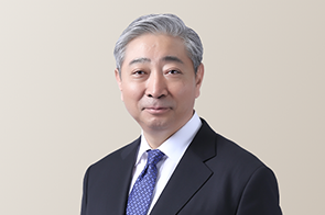 윤동섭 교수